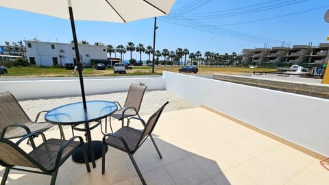 Property building, Patio, Day, View (from property/room), Balcony/Terrace, Seating area, Sea view, Location