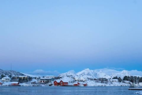 Modern Fisherman Cabin Cabin in Lofoten