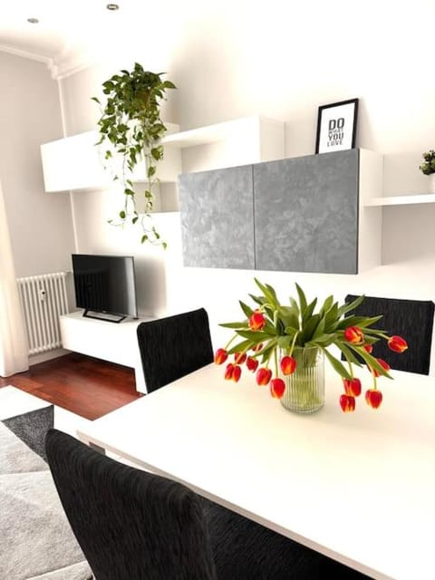 Appartamento incantevole a Como Apartment in Como