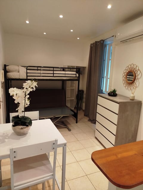 Living room, Dining area, Bedroom