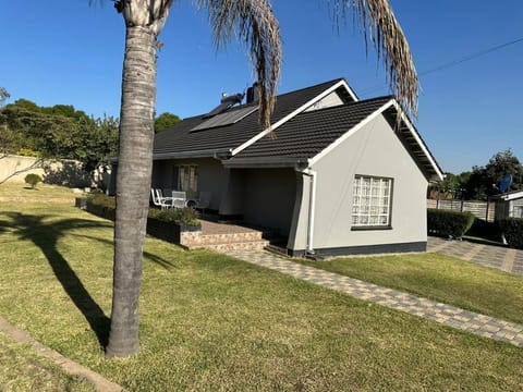 Property building, Garden, Garden view
