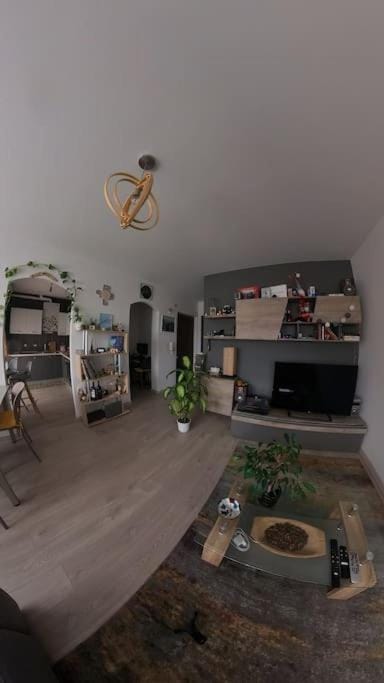 Magicwand Bilocale per vacanza o soggiorno Apartment in Cuneo