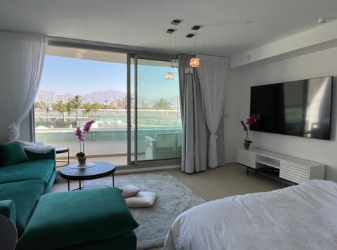 View (from property/room), Balcony/Terrace, Living room, Photo of the whole room