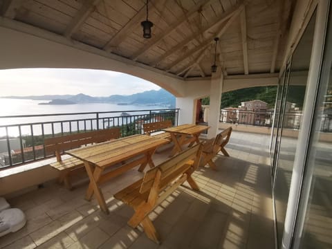 Villa Anlave House in Sveti Stefan