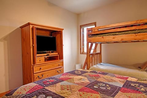 Riverbend Lodge 102 by Great Western Lodging Apartment in Breckenridge