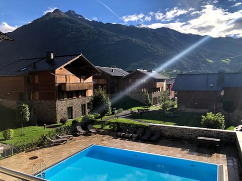 Day, Mountain view, Pool view