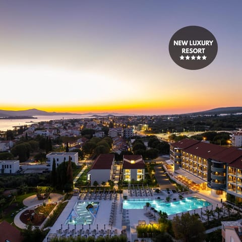 Property building, Bird's eye view, Sea view, Swimming pool, Sunset