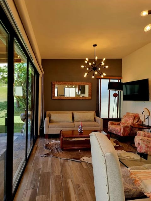 Communal lounge/ TV room, TV and multimedia, Living room