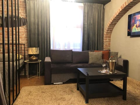 Happy House A Grey Apartment in Klaipėda