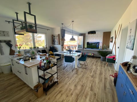 Kitchen or kitchenette, Living room, Dining area