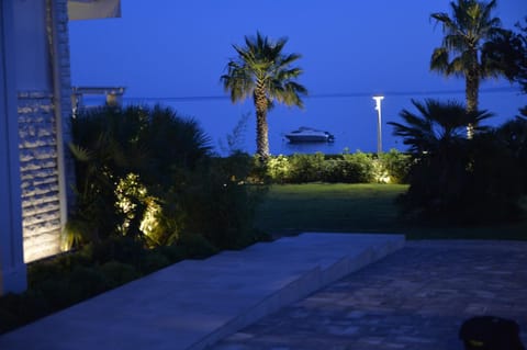 Night, Natural landscape, Garden, Garden, Garden view, Sea view