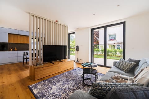 TV and multimedia, View (from property/room), Balcony/Terrace, Kitchen or kitchenette, Living room, Photo of the whole room, Seating area, internet, kitchen