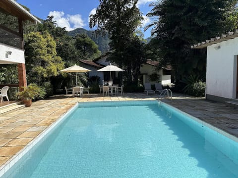 Granja Comary House with private pool and jacuzzi House in State of Rio de Janeiro