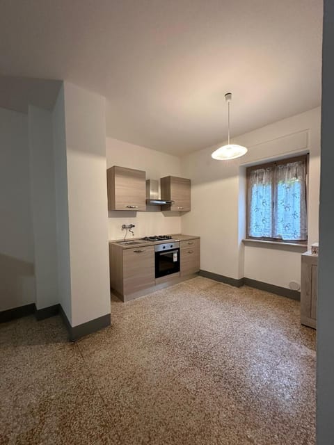 Kitchen or kitchenette, pet friendly, stove