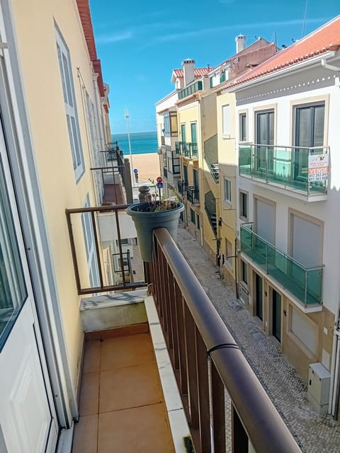 Property building, Day, Beach, Sea view, Location
