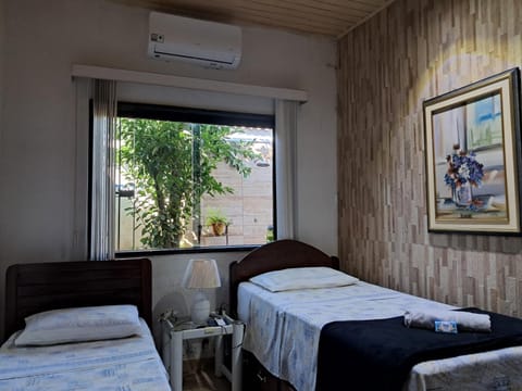 Bed, Bedroom, air conditioner