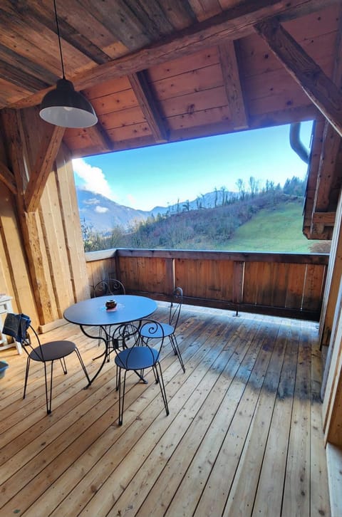 Patio, Dining area, Mountain view
