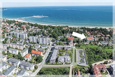 Property building, Neighbourhood, Bird's eye view, Beach, Location