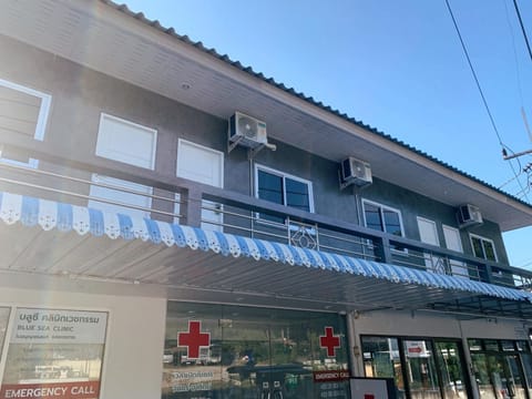 Property building, Day