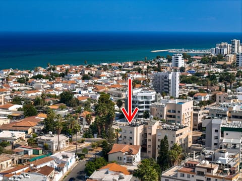 Property building, Neighbourhood, City view, Street view