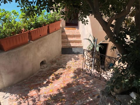 Il paradiso perduto nel Golfo dei Poeti House in Tellaro