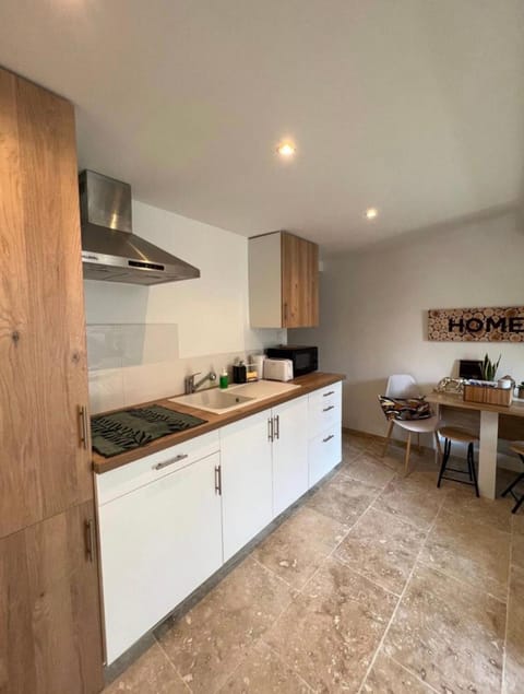 Duplex a 2 pas de la vielle ville d Avignon Apartment in Avignon