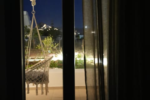 Balcony/Terrace, Garden view