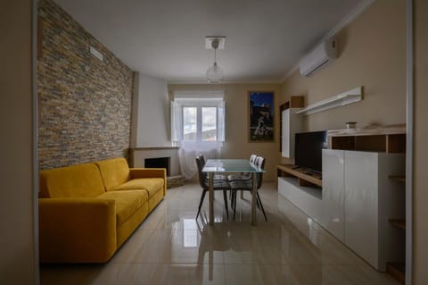 Communal lounge/ TV room, Seating area