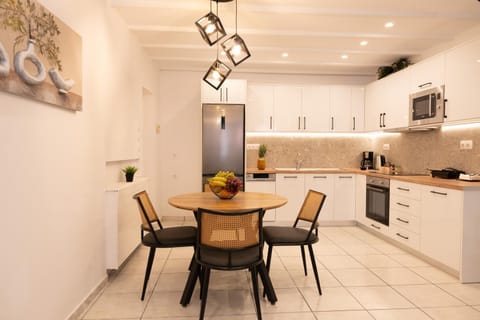 Garitsa Luxury Nest House in Corfu