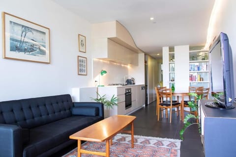 TV and multimedia, Kitchen or kitchenette, Living room, Dining area