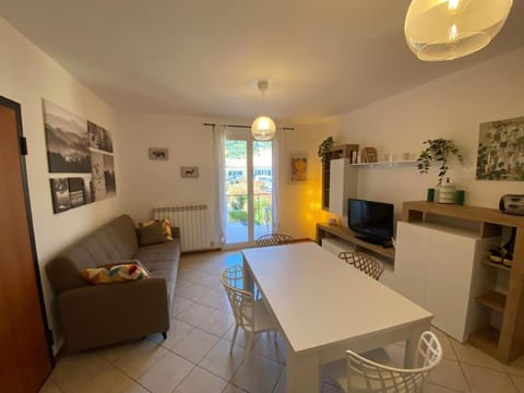 Da Patrizia Andora fraz Molino Nuovo Apartment in Liguria