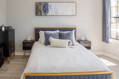 Bed, Bedroom