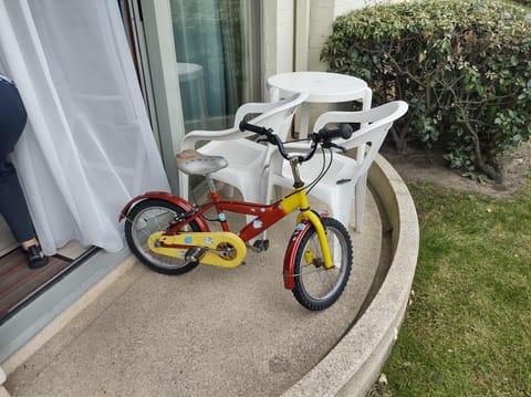 Studio voor 4 personen met zwembad aan zee Apartment in Bredene