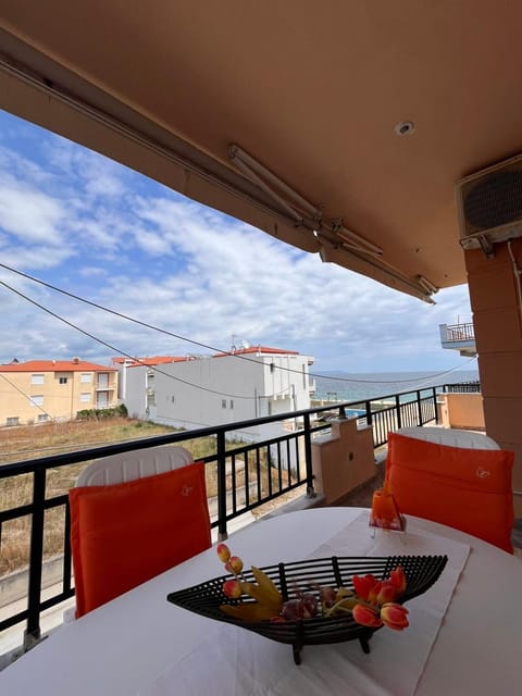 Patio, Day, Natural landscape, View (from property/room), Balcony/Terrace, Sea view