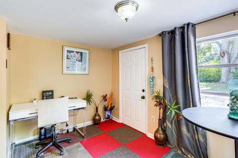 19 Mi to Disney World Bright Haines City Getaway! House in Haines City