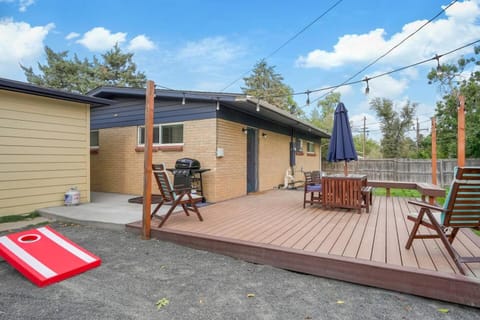 Arvada home w hot tub & BBQ House in Wheat Ridge