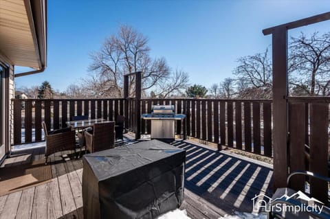 Spacious home w game room & firepit House in Arvada