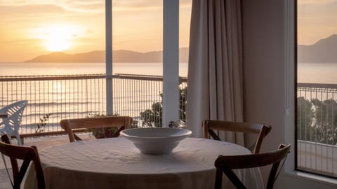 Natural landscape, Balcony/Terrace, Dining area, Sea view, Sunset