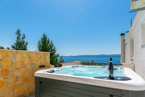 Spa and wellness centre/facilities, Sea view