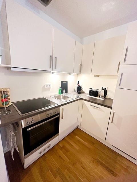 Kitchen or kitchenette, dishwasher, minibar, pet friendly, stove, toaster