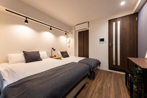 Bedroom, air conditioner