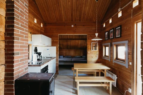 Kitchen or kitchenette, Seating area, Dining area