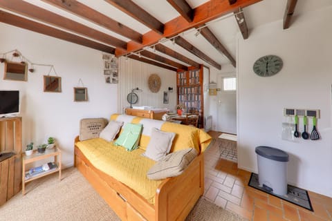 Communal lounge/ TV room, Living room
