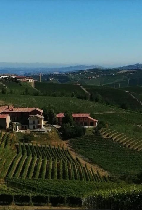 Property building, Day, Natural landscape, Mountain view