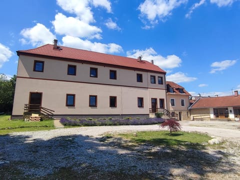 Property building, Parking
