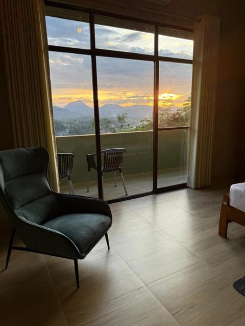 View (from property/room), Balcony/Terrace, Mountain view, Sunrise, Sunset