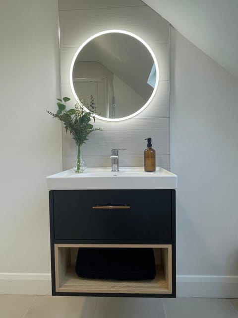 Two Bedroom Deluxe Sea View Guest Suite Apartment in County Clare