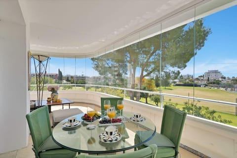 Lujoso y elegante apartamento primera linea golf - LOS FLAMENCOS 7 Apartment in San Pedro de Alcántara