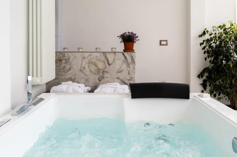 Garden, Hot Tub, Photo of the whole room, towels