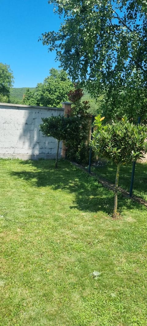 Anzoli 1 Bed and Breakfast in Montenegro